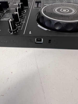 Pioneer DDJ-200 Smart DJ Controller — Good Working O - 2ndhandwarehouse.com