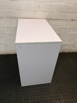 White 4-Compartment Storage Unit with Two Doors