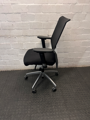 Black Mesh Back Swivel Office Chair with Metal Base