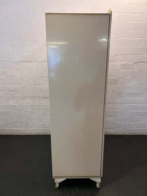 Antique 2-Door Cream Cupboard - Fairly Good Condition - 2ndhandwarehouse.com