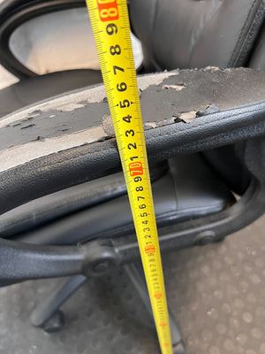 Black Executive Office Chair - Ready for a New Life! ✨