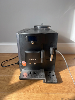 Bosch Automatic Coffee Machine in Black — Good Working O - 2ndhandwarehouse.com