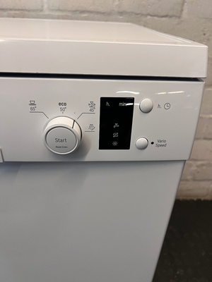 Bosch Serie 2 Dishwasher - Minor Scuff on Handle - 2ndhandwarehouse.com