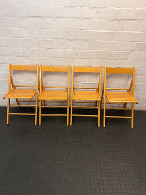 Classic Honey-Toned Wooden Folding Chair - 2ndhandwarehouse.com