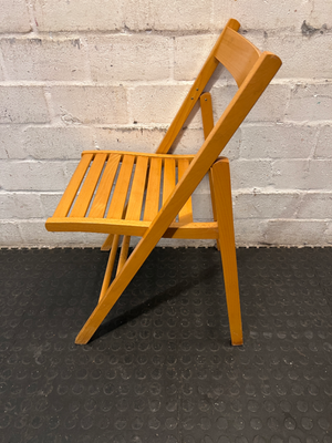 Classic Honey-Toned Wooden Folding Chair - 2ndhandwarehouse.com