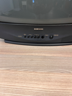 Classic Samsung Hitron Matte Black CRT TV with Remote - 2ndhandwarehouse.com