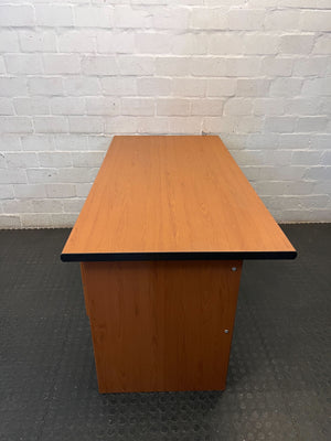 Classic Wooden Desk with Drawers - Compact & Functional - 2ndhandwarehouse.com