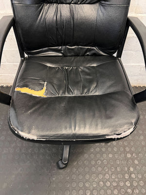 Comfortable Black Swivel Office Chair (Used) - Some damages - 2ndhandwarehouse.com