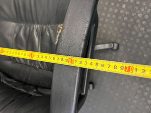 Comfortable Black Swivel Office Chair (Used) - Some damages - 2ndhandwarehouse.com