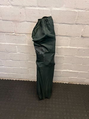 Comfortable Green Camp Chair with Cup Holder