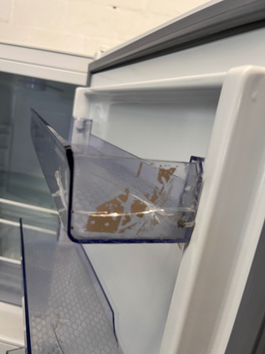 Defy C-300 Upright Fridge Freezer in White — Good Working Order - Fair Condition - 2ndhandwarehouse.com
