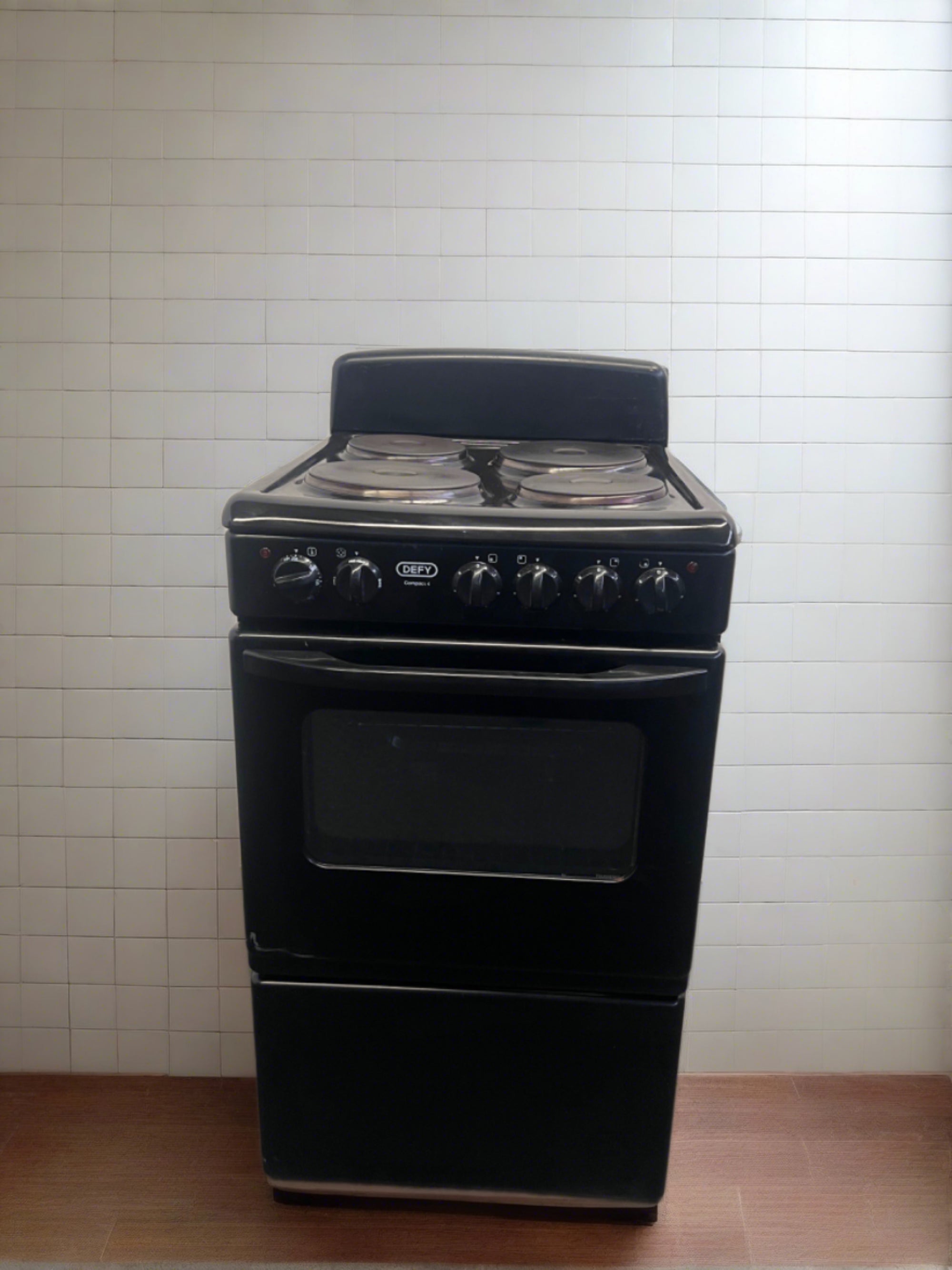 Defy Compact 4 plate Stove