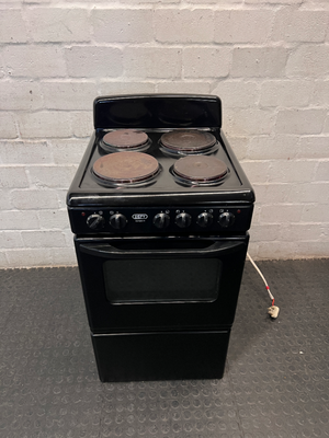 Defy 4-Plate Freestanding Electric Stove in Black — Good Working Order