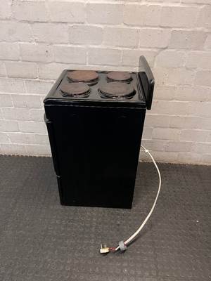 Defy 4-Plate Freestanding Electric Stove in Black — Good Working Order