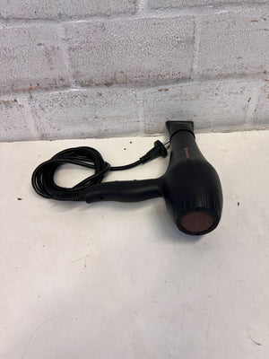 ⭐ Efficient Black Bennett Read Hair Dryer - Minimal Wear - 2ndhandwarehouse.com