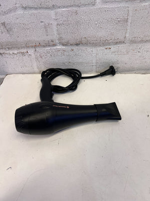 ⭐ Efficient Black Bennett Read Hair Dryer - Minimal Wear - 2ndhandwarehouse.com