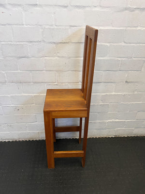 Elegant Oak Bar Stool with Sleek Design β Minor Scratches