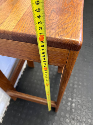 Elegant Oak Bar Stool with Sleek Design β Minor Scratches