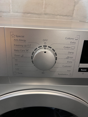 Hisense 8kg Front Load Tumble Dryer in Silver — Good Working Order - 2ndhandwarehouse.com