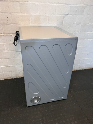 Hisense 8kg Front Load Tumble Dryer in Silver — Good Working Order - 2ndhandwarehouse.com