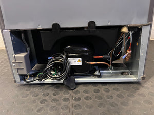 Hisense Dark Grey Fridge Freezer - Modern & Efficient