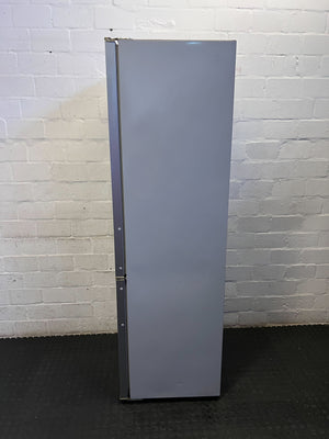 Hisense Sleek Silver Fridge Freezer