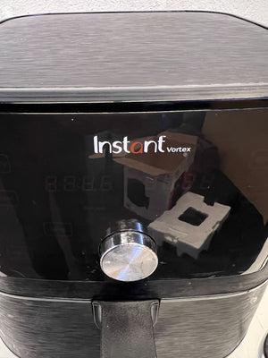 Instant Vortex Black Air Fryer with Minor Wear