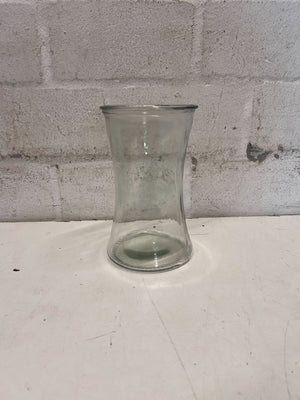 Glass - Elegant Clear Glass Vase - Versatile Decor Piece - Good - 2ndhandwarehouse.com