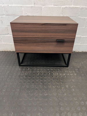 Mid Century Modern Walnut Nightstand with Storage Drawer ποΈ - 2ndhandwarehouse.com