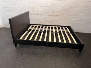 Queen bed frame -Rec086WF8V6RJ- GOOD TO UPLOAD - Good