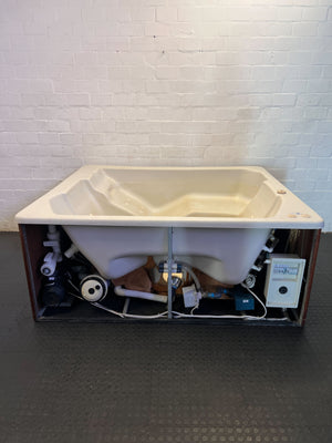 Superior Spa Jacuzzi – Fully Equipped Freestanding 4-Seater with Pump, Heater & Bubbler