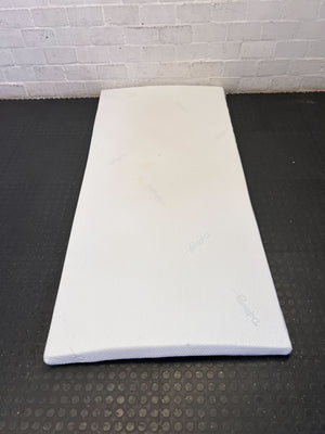 Cozy White Single Mattress Topper - Pre-Loved Comfort 90 by 190