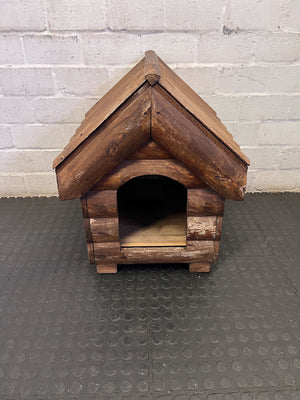 Rustic Log Cabin Style Wooden Dog House