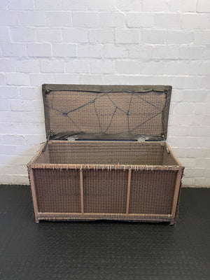 Charming Woven Storage Bench with Cushioned Top ✨