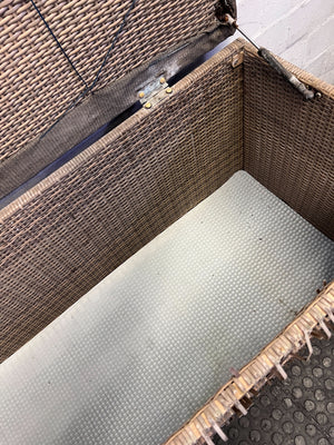 Charming Woven Storage Bench with Cushioned Top ✨