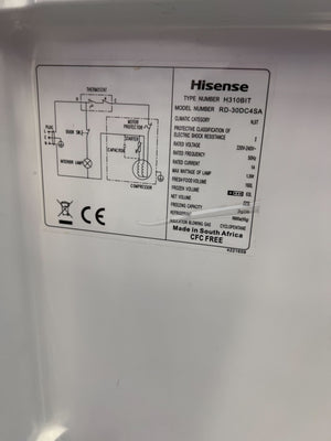 Hisense Dark Grey Fridge Freezer - Reliable & Modern Cooling