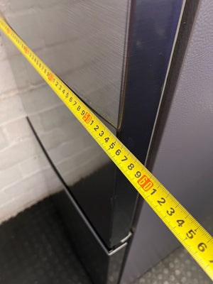 Hisense Dark Grey Fridge Freezer - Reliable & Modern Cooling