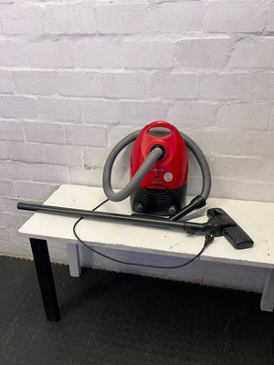 Samsung 1600W Red Vacuum Cleaner