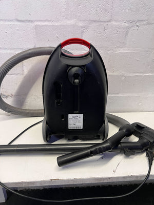 Samsung 1600W Red Vacuum Cleaner