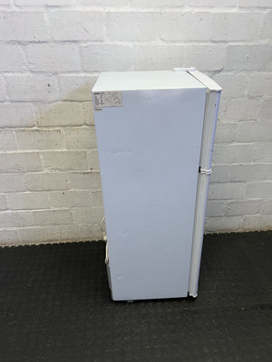 Goldair White Top Freezer Fridge - Compact & Efficient