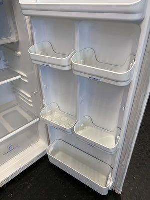 LG ExpressCool Compact Refrigerator - White - 2ndhandwarehouse.com