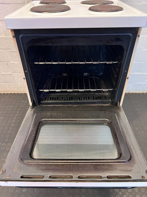 Defy Classic White Electric Stove with Oven - Some rusting on plates