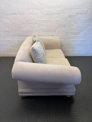 Charming Neutral Loveseat with Accent Pillows ✨