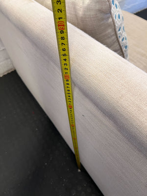 Charming Neutral Loveseat with Accent Pillows ✨