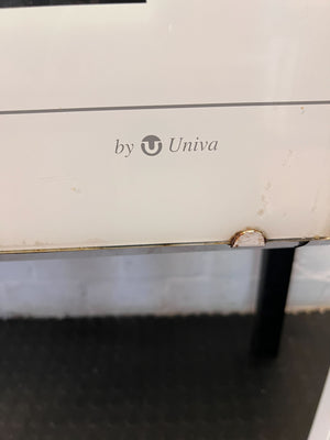 White Electric Oven Model 182UC - Great Condition with Minor Wear