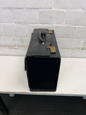 Classic Black Leather Briefcase with Gold Accents โ Vintage Charm - 2ndhandwarehouse.com