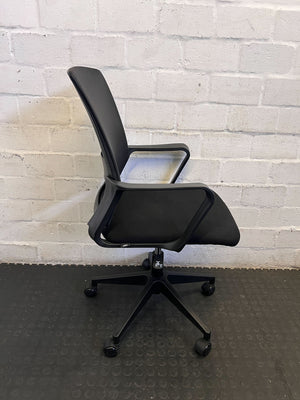 Comfortable Black Mesh Office Chair with Wheels