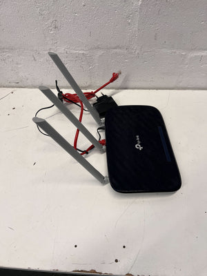 TP-Link Wireless Router - Black with 3 Antennas, Minor Scratches