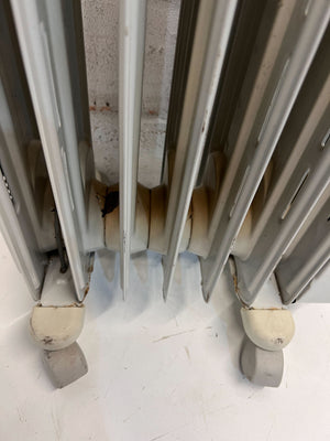 Delonghi Oil Filled Radiator Heater - Grey, 1500W - PRICE DROP