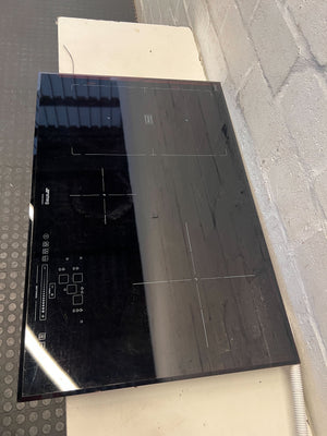 Sleek Smeg Induction Hob - Black Glass Cooktop for Modern Kitchens - 2ndhandwarehouse.com